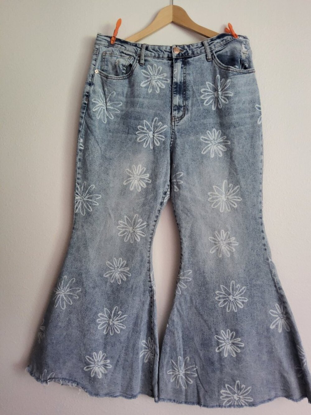 Wild Fable Whimsical  Relaxed Highest Rise Extreme Flare Jeans Women 18 Floral